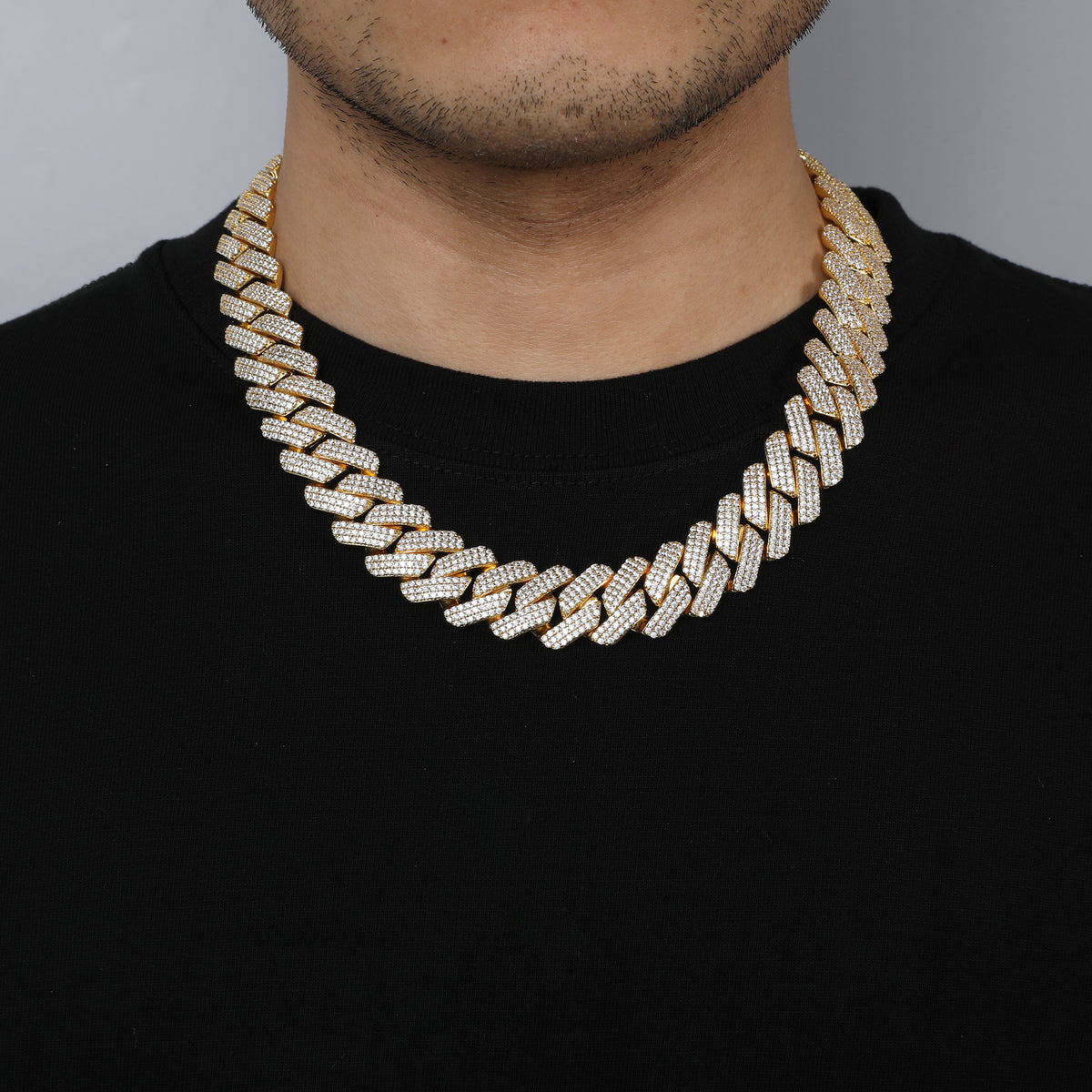 ICED OUT - 19mm Diamond Prong Cuban Link Chain - Icezzle